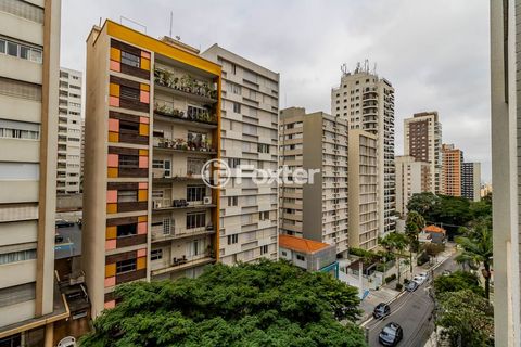 Image 16 - 877902