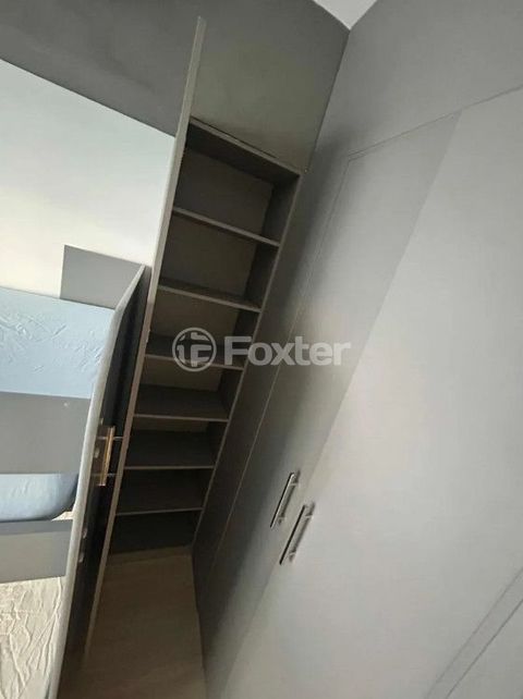 Image 7 - 878013