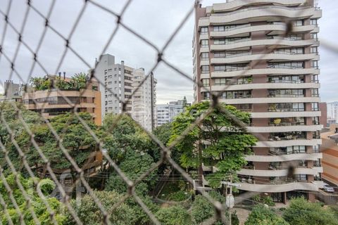 Image 14 - 878042