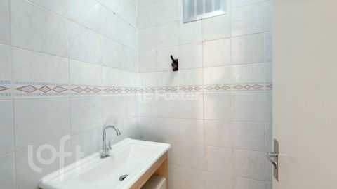 Image 3 - 878047
