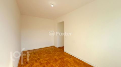 Image 8 - 878047