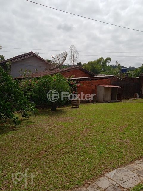 Image 8 - 878048