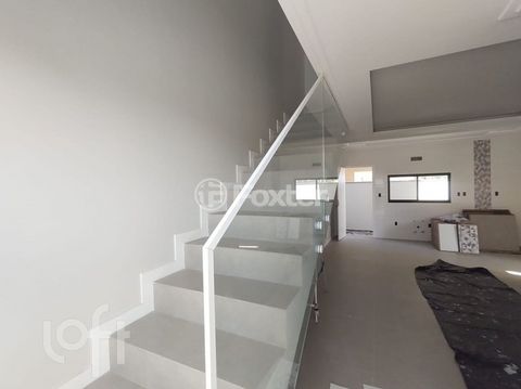 Image 6 - 878050