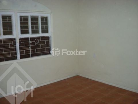 Image 8 - 878061
