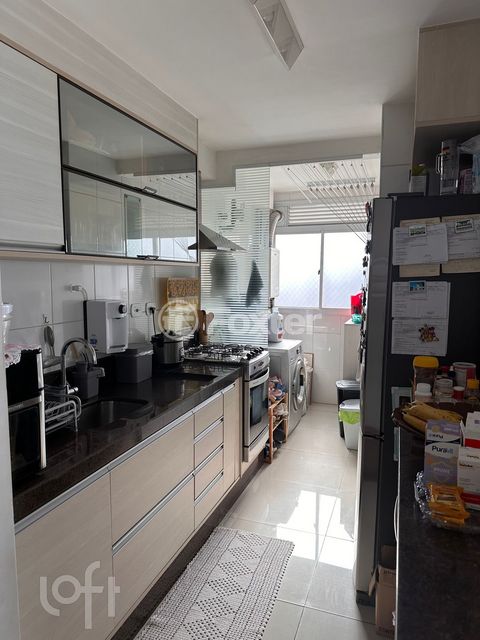 Image 7 - 878072