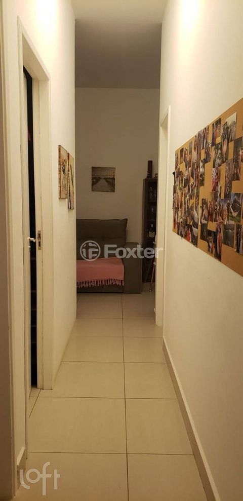 Image 7 - 878076