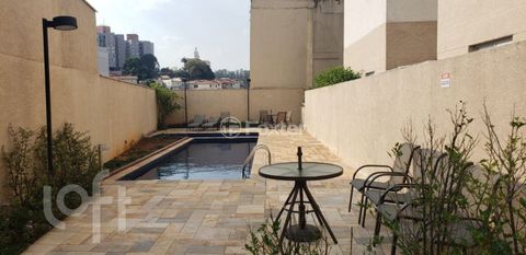 Image 18 - 878076