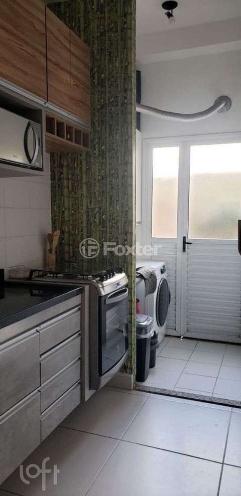 Image 4 - 878076