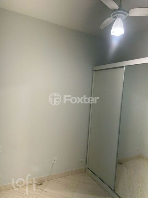 Image 7 - 878088