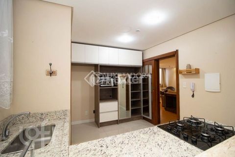Image 9 - 878097