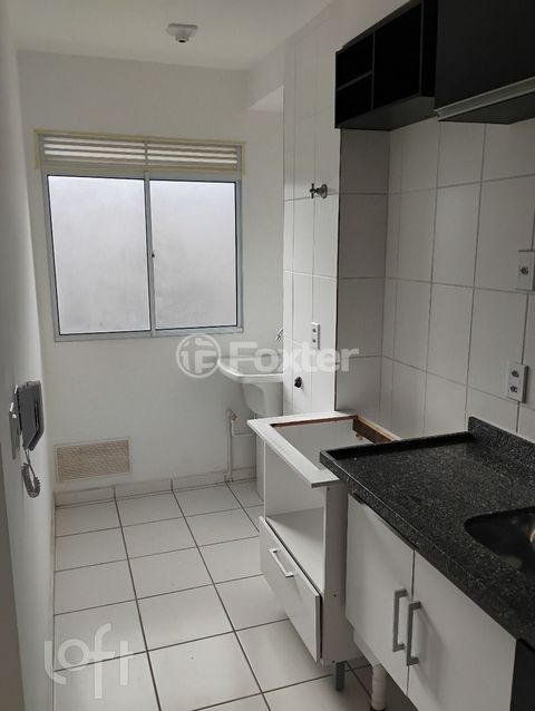 Image 4 - 878102