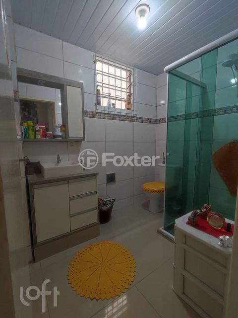 Image 7 - 878104