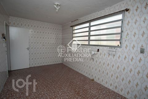 Image 19 - 878110