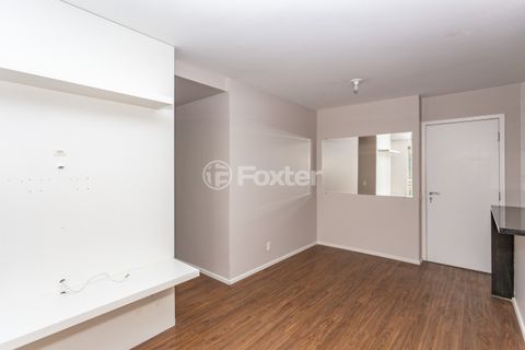 Image 7 - 878121