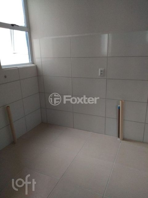 Image 3 - 878133