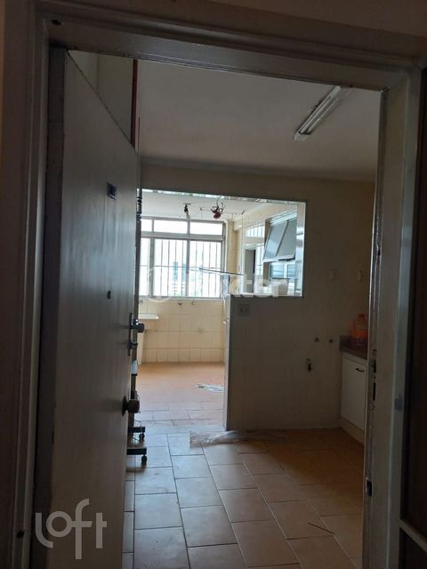Image 2 - 878143