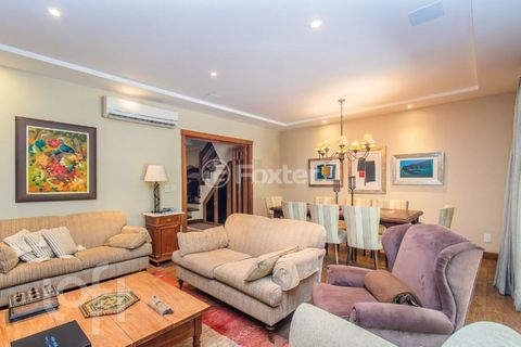 Image 7 - 878145