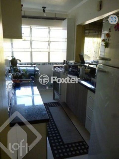 Image 6 - 878148