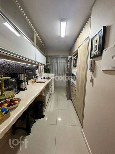 Image 3 - 878152