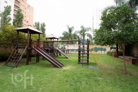 Image 6 - 878155
