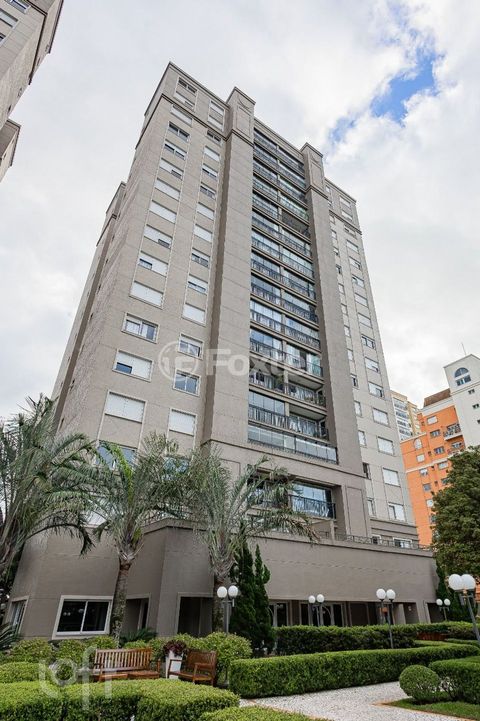 Image 0 - 878155