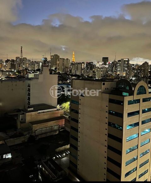 Image 11 - 878163