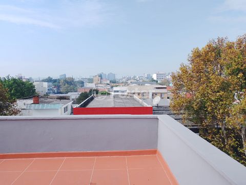 Image 0 - 878165
