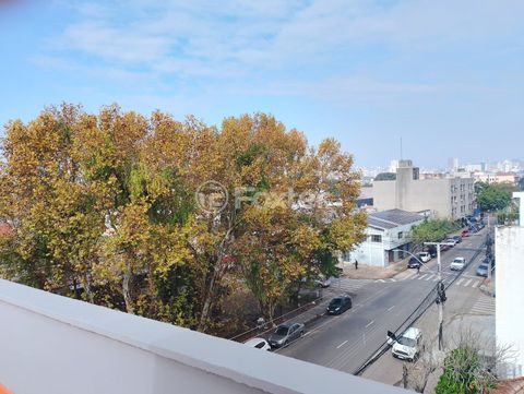 Image 11 - 878165