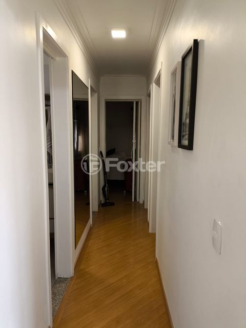 Image 8 - 878170