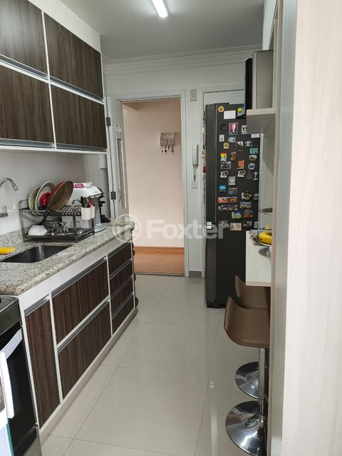 Image 3 - 878170
