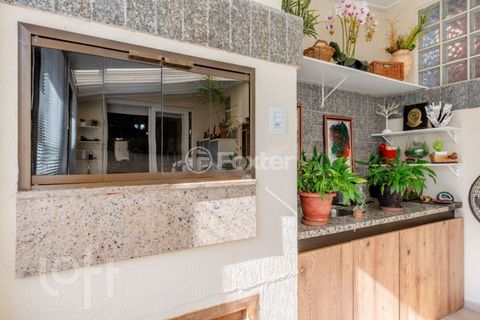 Image 7 - 878171