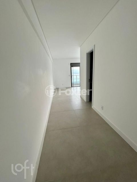 Image 6 - 878173