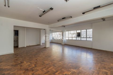 Image 12 - 878185