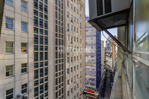 Image 16 - 878185
