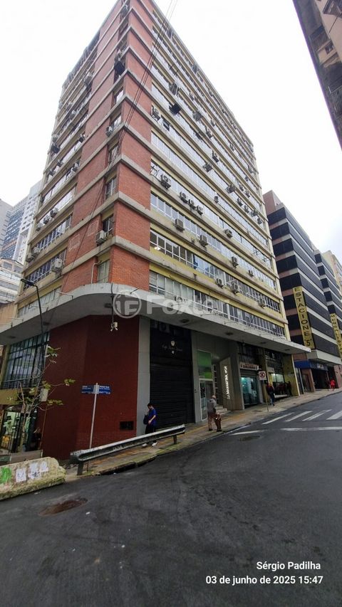 Image 0 - 878185