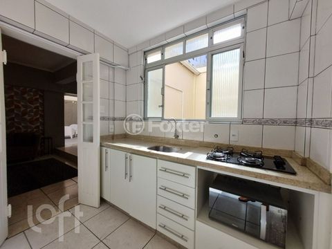Image 8 - 878233