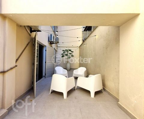 Image 4 - 878233