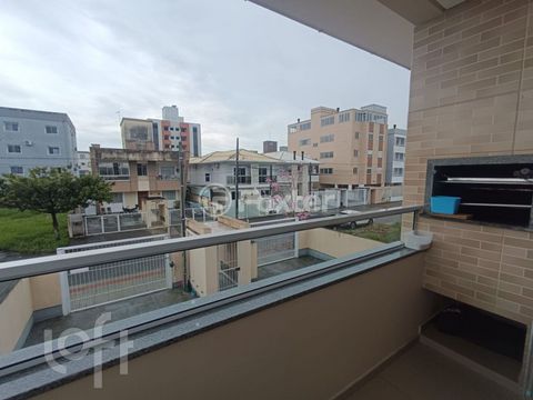 Image 4 - 878259