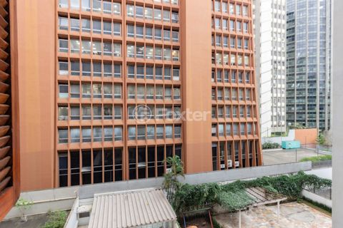 Image 16 - 878267