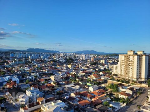 Image 13 - 878273