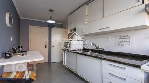Image 6 - 878276