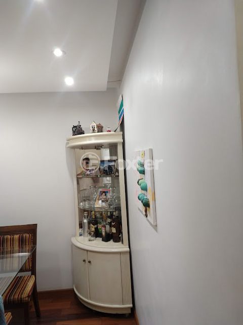 Image 6 - 878281