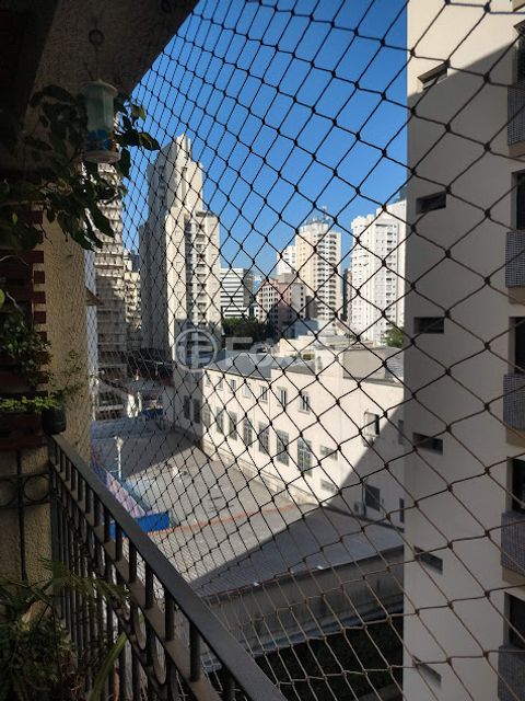 Image 9 - 878281