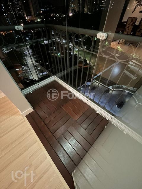 Image 6 - 878289
