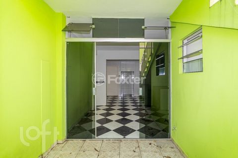 Image 11 - 878302