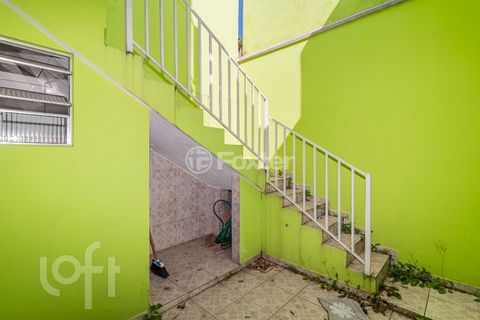 Image 10 - 878302