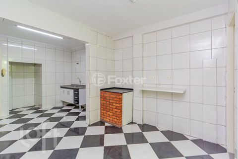 Image 5 - 878302