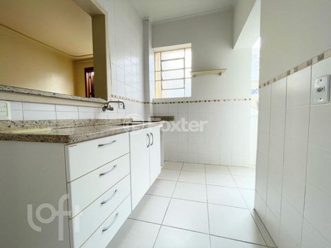 Image 5 - 878305