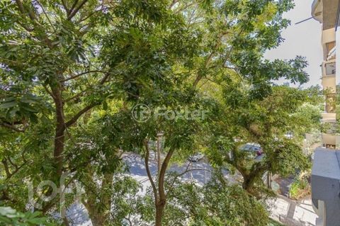 Image 17 - 878314