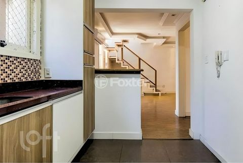 Image 6 - 878315